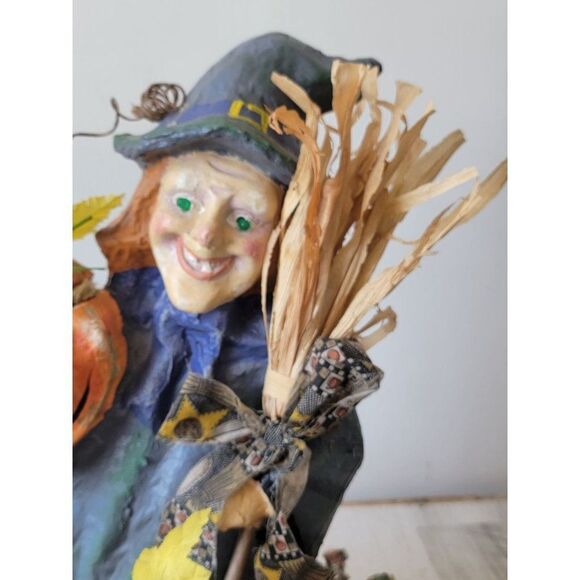 Vintage witch paper mache motion activated light up Halloween skeleton prop deco - Picture 12 of 16